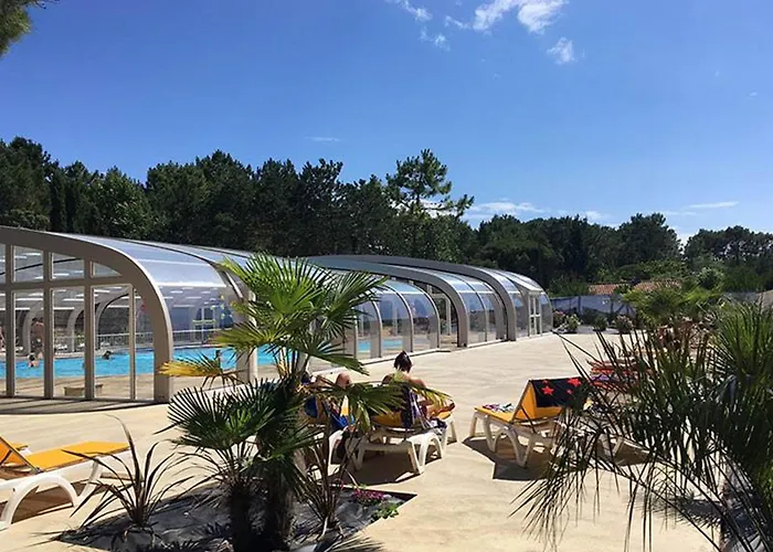 Convivial Pres De Avec Jardin_2 * Сен-Жан-де-Мон